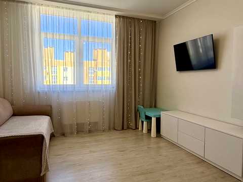 квартира за адресою Сім'ї Кульженків вул. (Петра Дегтяренка), 35