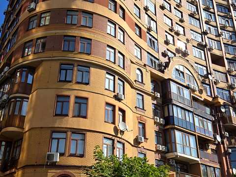 квартира по адресу Евгения Коновальца ул. (Щорса), 36-В