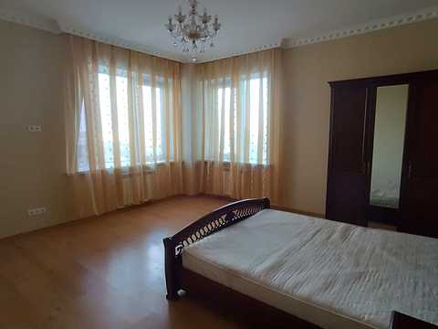 квартира за адресою Срібнокільська вул., 3-А