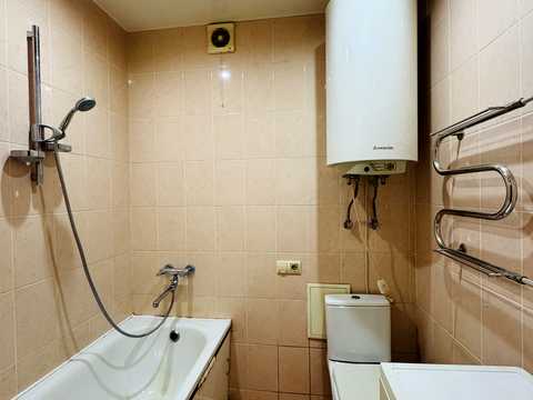 квартира по адресу Степана Бандеры ул., 62а