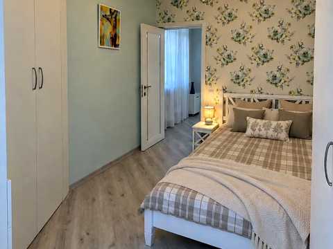 квартира за адресою Анни Ахматової вул., 22