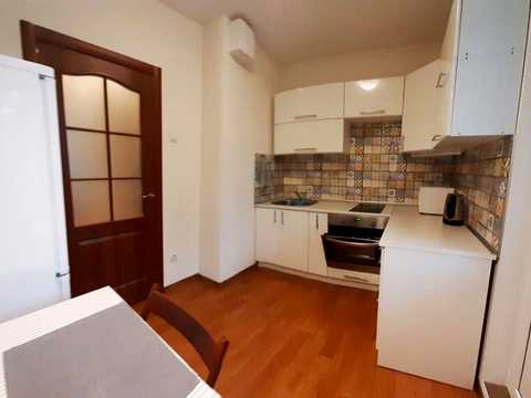 квартира за адресою Софії Русової вул., 3