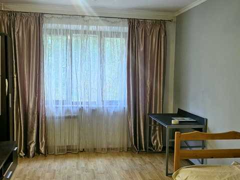 квартира за адресою Автозаводська вул., 43