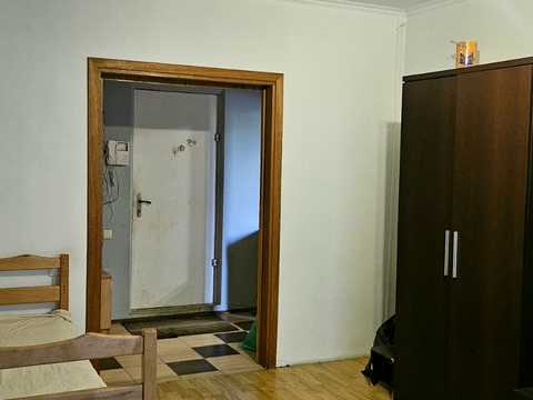 квартира за адресою Автозаводська вул., 43