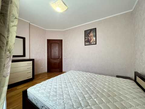 квартира за адресою Печерська вул., 2