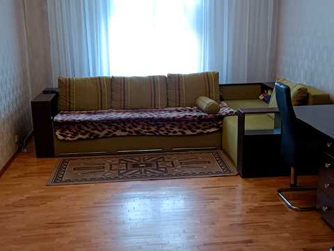 квартира по адресу Ревуцкого ул., 13