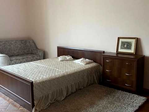 квартира за адресою Адама Міцкевича пл., 5