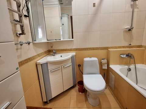 квартира за адресою Академіка Андрія Сахарова вул. (Суворова), 58-А