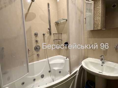квартира за адресою Берестейський просп. (Перемоги), 96