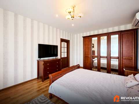 квартира за адресою Зарічна вул., 1-Г