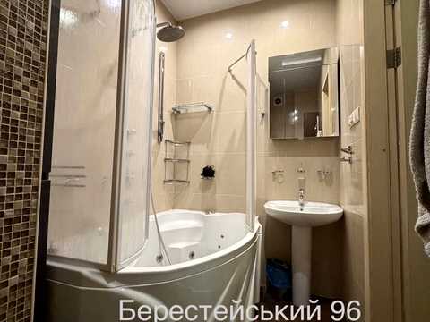 квартира за адресою Берестейський просп. (Перемоги), 96