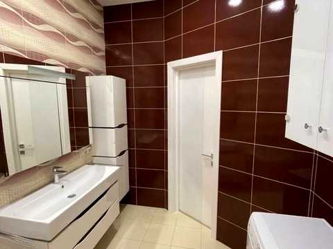 квартира за адресою Андрія Верхогляда вул. (Михайла Драгомирова), 2-А