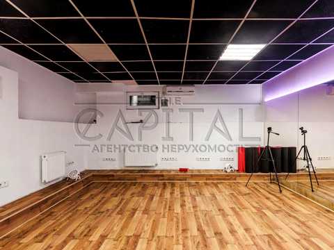 коммерческая по адресу Нижний Вал ул., 1