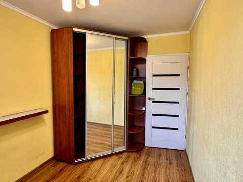 квартира за адресою Героїв просп., 11