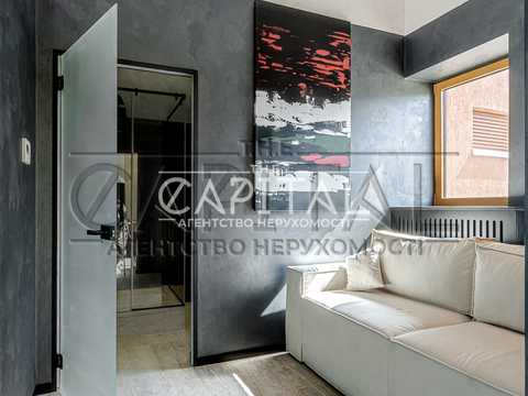 комерційна за адресою Жилянська вул., 59