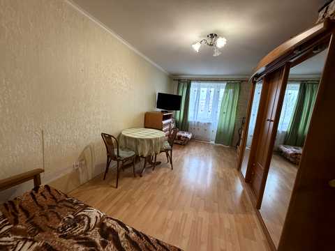 квартира за адресою Євгена Танцюри вул. (Генерала Петрова), 42