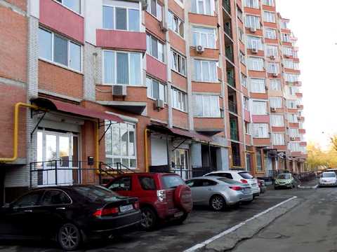 комерційна за адресою Хмельницька вул., 10