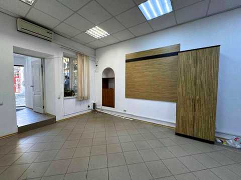 комерційна за адресою Ланжеронівська вул., 24а