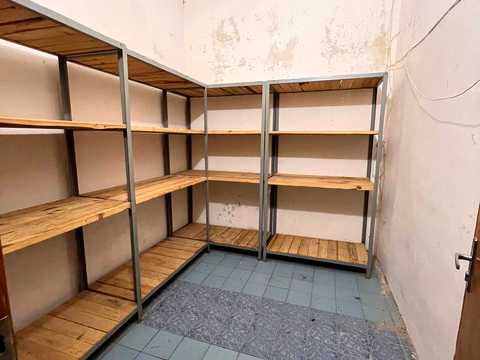 комерційна за адресою Тролейбусна вул., 7