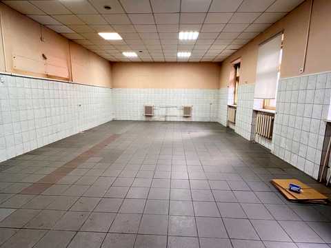 комерційна за адресою Тролейбусна вул., 7