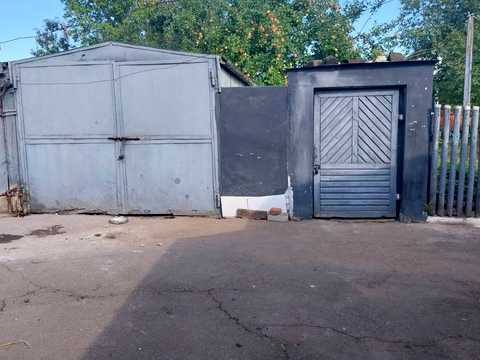 будинок за адресою Центральна, 32