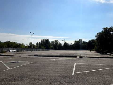 участок по адресу Броварська, 2а