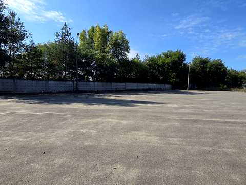 участок по адресу Броварська, 2а