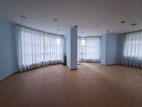 комерційна за адресою Генерала Шаповала вул. (Механізаторів), 2б