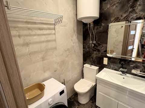 квартира за адресою Краснова вул., 1-Б