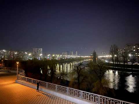 комерційна за адресою Соборності просп. (Возз'єднання), 30