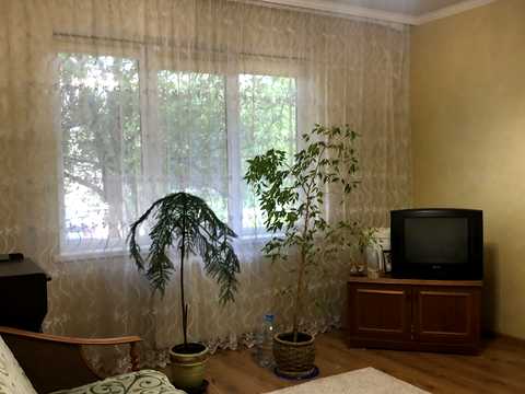 квартира за адресою Митрополита Володимира вул. (Генерала Петрова), 38
