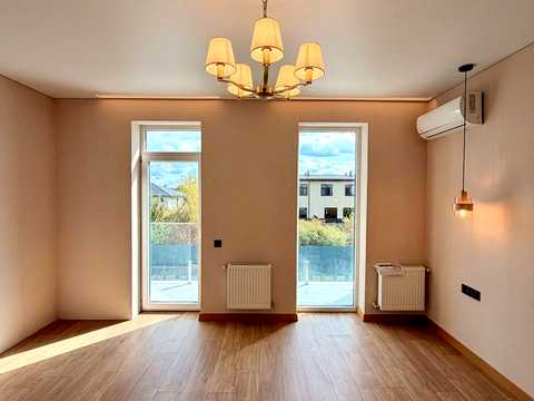 будинок за адресою Закарпатська вул., 32