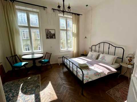 квартира за адресою Театральна вул., 26