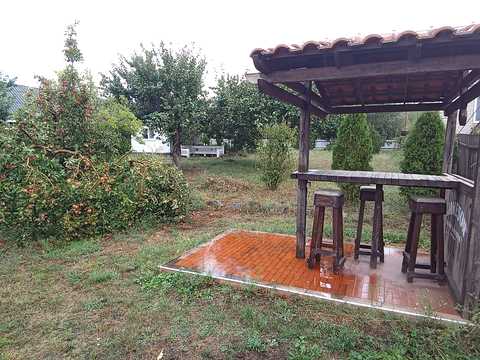 будинок за адресою с. Любимівка, червона