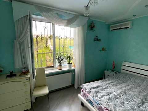 будинок за адресою 28-ма Лінія вул., 18