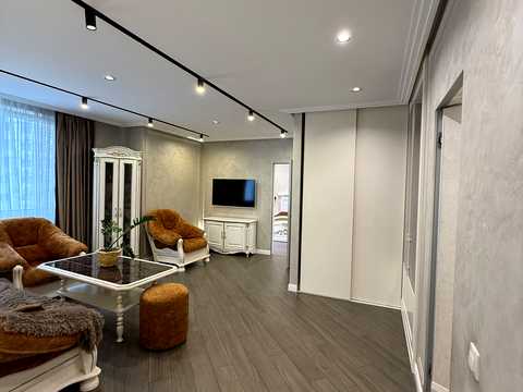 квартира за адресою Перлинна вул., 7