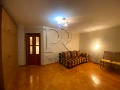 квартира за адресою Теплична вул., 38