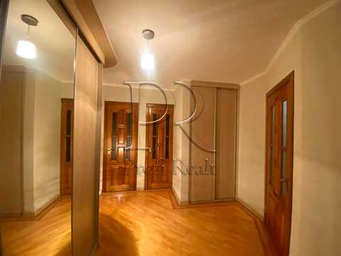 квартира за адресою Теплична вул., 38