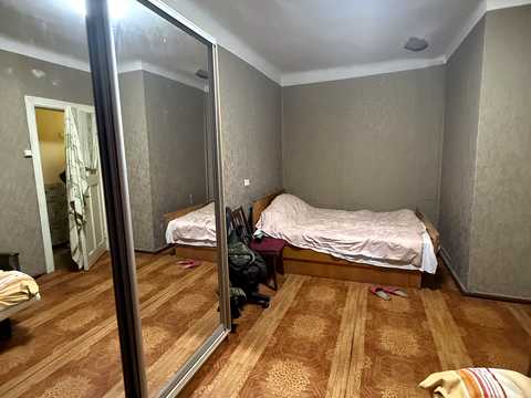 квартира за адресою Богдана Хмельницького вул., 1