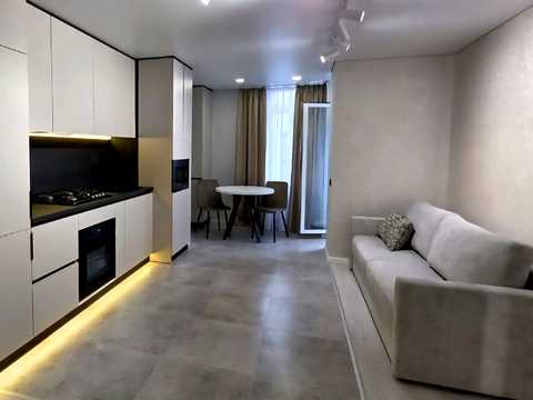 квартира за адресою Злуки просп., 5-А
