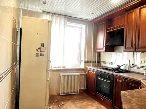 квартира за адресою Романа Шухевича просп. (Генерала Ватутіна), 22