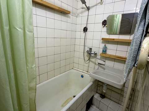 квартира по адресу Романа Ратушного ул. (Волгоградська), 5