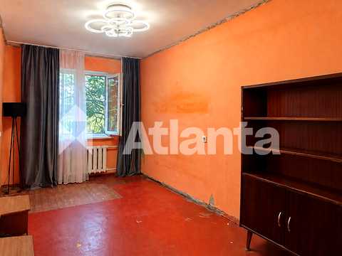 квартира за адресою Космонавтів вул., 30