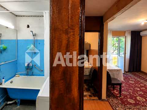 квартира за адресою Космонавтів вул., 30