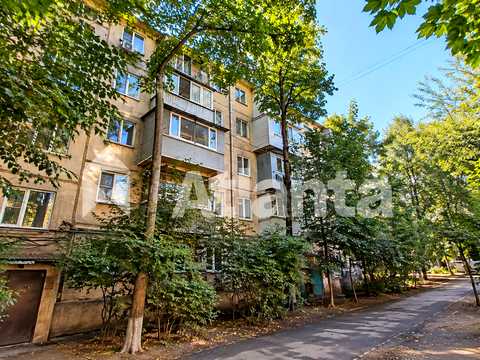 квартира за адресою Космонавтів вул., 30