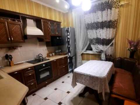 квартира за адресою Перлинна вул., 1