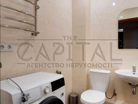 квартира за адресою Софії Русової вул., 5-Б