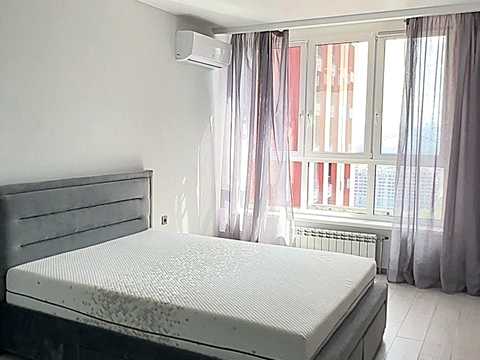 квартира за адресою Набережно-Рибальська вул., 27