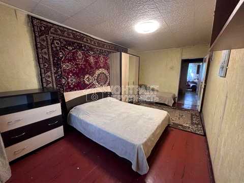 квартира за адресою Михайла Комарова вул. (Тархова), 5