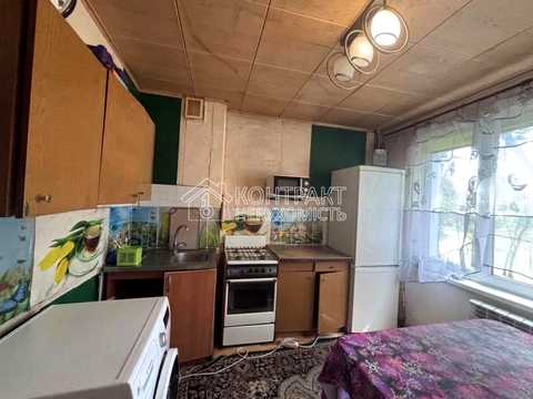 квартира за адресою Михайла Комарова вул. (Тархова), 5